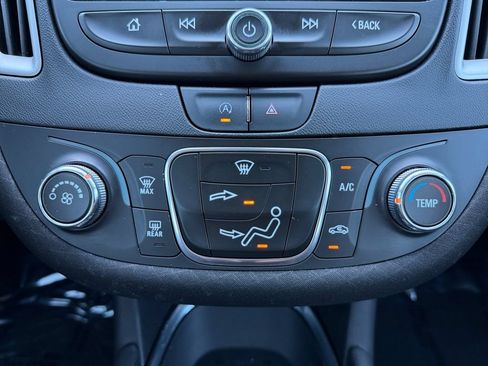 Used 2022 Chevrolet Malibu RS FWD image 27