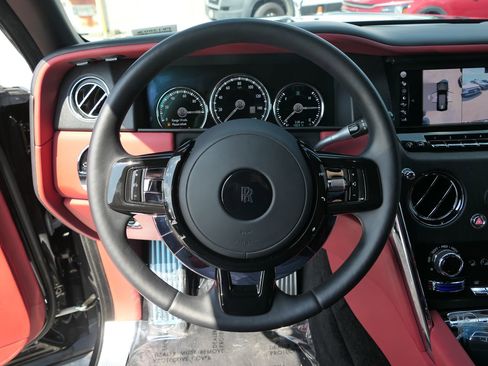 Used 2022 Rolls-Royce Cullinan image 27