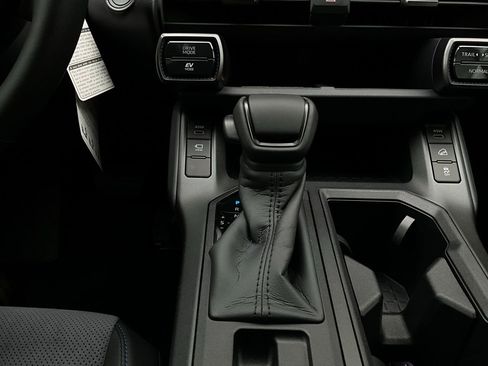 New 2026 Toyota RAV4 XSE image 24