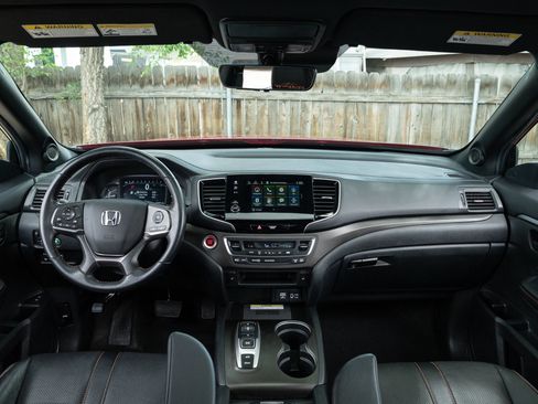 Used 2023 Honda Passport TrailSport image 16
