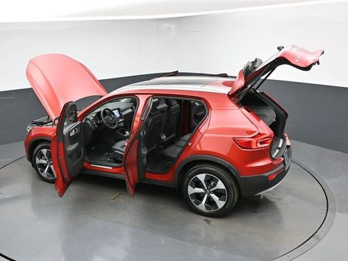 Used 2023 Volvo XC40 B4 Plus w/ Driver Assist Package FWD image 48