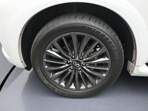 Used 2024 INFINITI QX80 Sensory w/ Cargo Package image 10