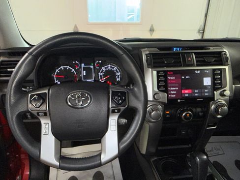 Used 2024 Toyota 4Runner SR5 AWD/4WD image 30