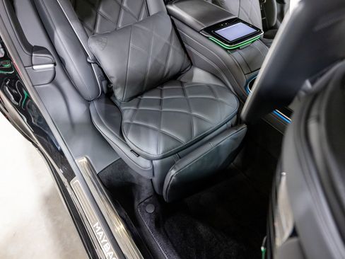 Used 2024 Mercedes-Benz Maybach S 680 4MATIC image 35