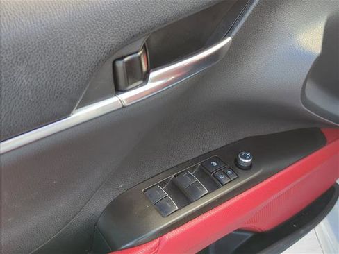 Used 2022 Toyota Camry XSE image 10