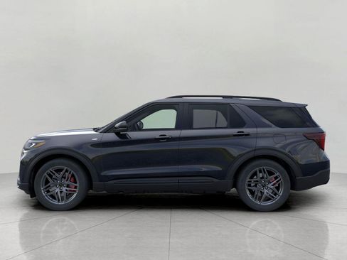 Used 2026 Ford Explorer ST-Line w/ ST-Line Street Pack AWD/4WD image 4