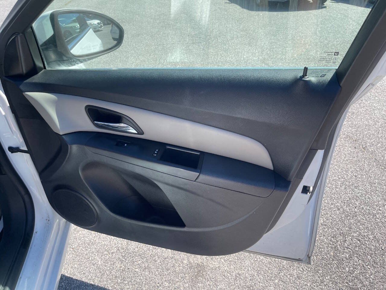 Used 2015 Chevrolet Cruze LT FWD image 37