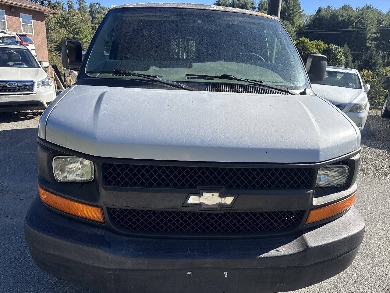 Used 2006 Chevrolet Express 2500 RWD image 8