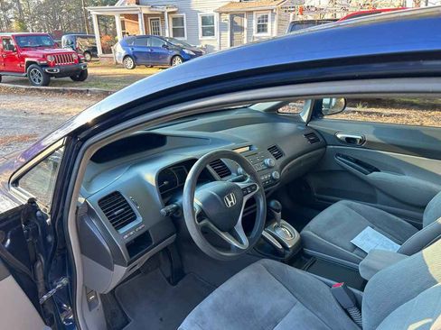 Used 2010 Honda Civic LX image 8