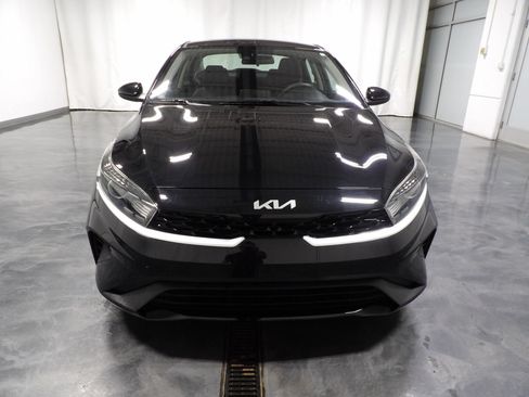 Used 2024 Kia Forte LXS FWD image 2