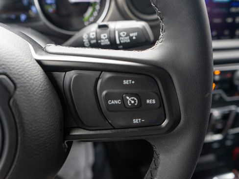 Used 2023 Jeep Wrangler Unlimited w/ Cold Weather Group image 22