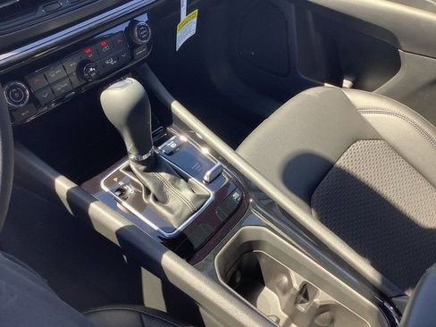 New 2025 Jeep Compass Latitude w/ Sun & Sound Group image 18