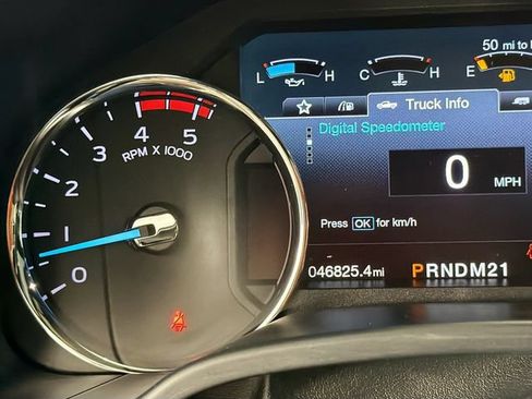 Used 2019 Ford F250 Platinum w/ Platinum Ultimate Package AWD/4WD image 13