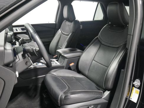 Used 2020 Ford Explorer ST w/ ST Street Pack image 10