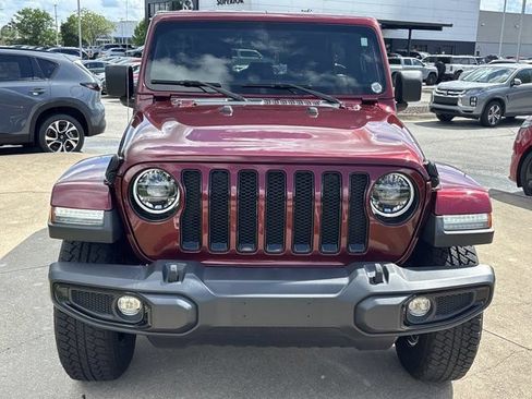 Used 2022 Jeep Wrangler Unlimited Sahara AWD/4WD image 11