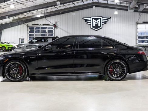 Used 2025 Mercedes-Benz S 63 AMG S image 3