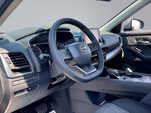 New 2026 Nissan Rogue SV FWD image 7