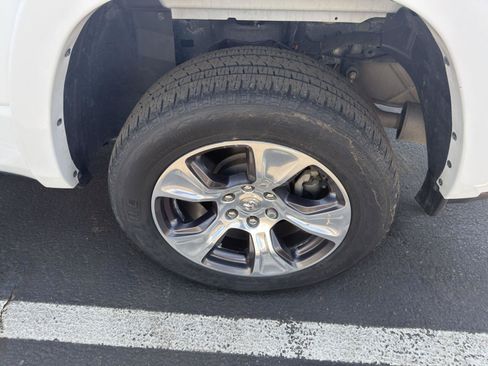 Used 2022 RAM 1500 Laramie w/ Sport Appearance Package AWD/4WD image 7