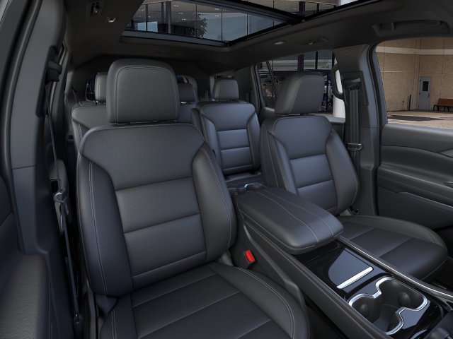 New 2026 Chevrolet Traverse LT w/ Sun and Wheel Package FWD image 16