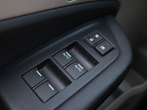 Used 2019 Honda Pilot LX image 18