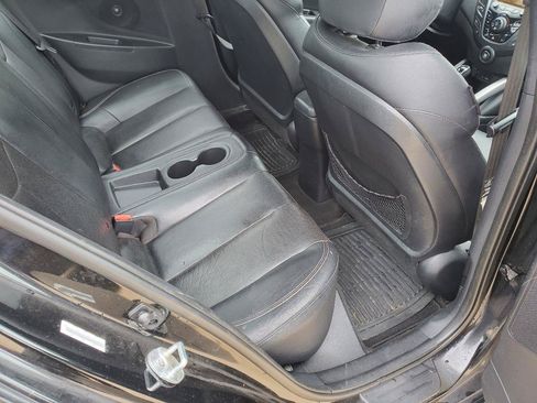 Used 2014 Hyundai Veloster Turbo FWD image 8