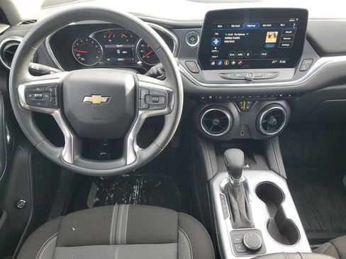 Certified 2024 Chevrolet Blazer LT w/ Convenience Package image 12