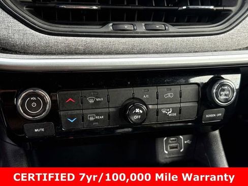 Certified 2024 Jeep Compass Latitude image 21