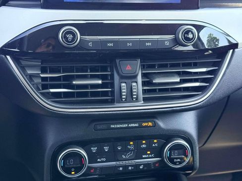 Used 2021 Ford Escape SEL w/ Technology Package FWD image 21