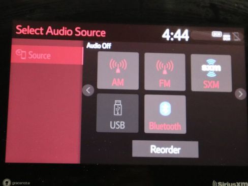 Used 2023 Toyota Camry SE image 32