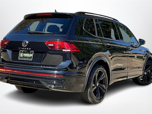 Used 2023 Volkswagen Tiguan SE R-Line image 6