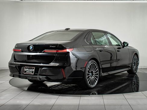 New 2026 BMW 740i xDrive w/ Executive Package image 14