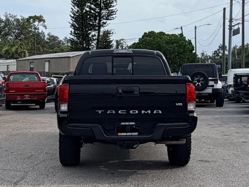 Used 2016 Toyota Tacoma TRD Sport w/ Towing Package RWD image 7