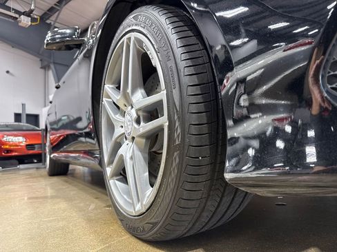 Used 2014 Mercedes-Benz E 350 4MATIC image 40