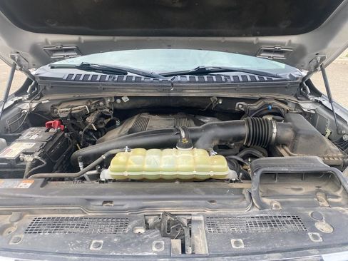 Used 2019 Ford Expedition Platinum image 31