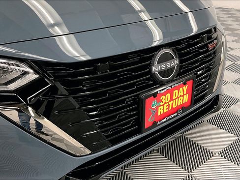 New 2025 Nissan Sentra SR w/ SR Premium Package FWD image 16