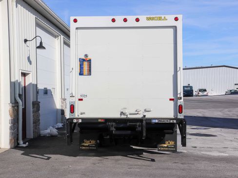 Used 2024 Ford E-350 and Econoline 350 Super Duty w/ Power Windows & Locks Group image 4