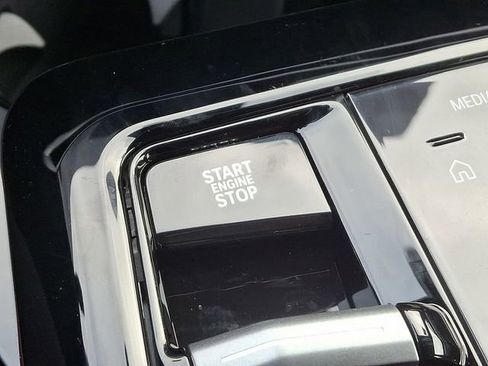 New 2026 BMW 530i xDrive 530i xDrive w/ M Sport Package image 17