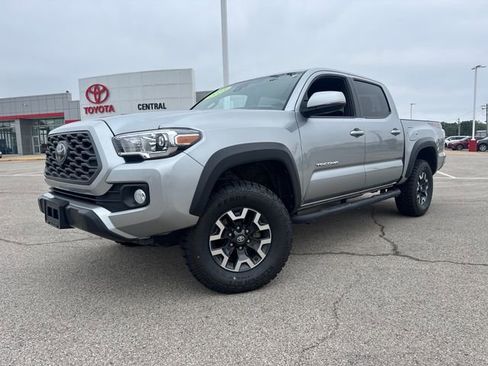 Used 2023 Toyota Tacoma TRD Off-Road AWD/4WD image 1
