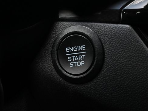 Used 2025 Ford Escape ST-Line AWD/4WD image 16