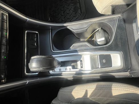 Used 2019 Subaru Ascent Premium image 22