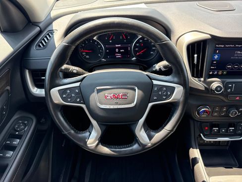 Certified 2020 GMC Terrain Denali w/ Denali Premium Package FWD image 11