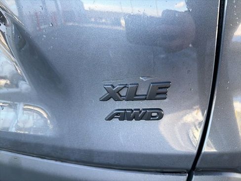 Certified 2025 Toyota RAV4 XLE Premium image 9