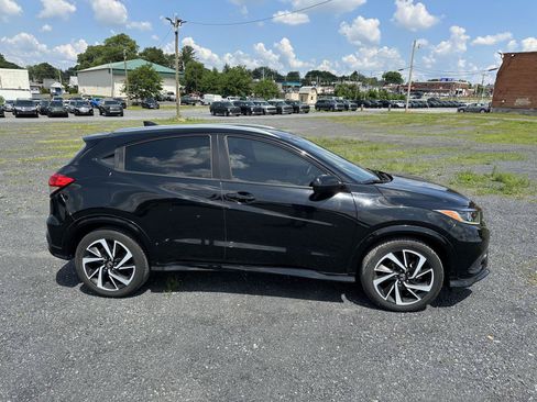 Used 2020 Honda HR-V Sport image 9