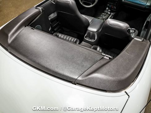 Used 2002 Chevrolet Camaro Z28 RWD image 60