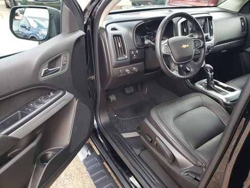 Used 2022 Chevrolet Colorado LT w/ Luxury Package image 21