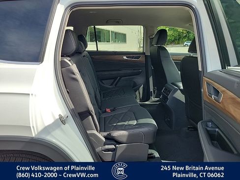 New 2026 Volkswagen Atlas SE image 45