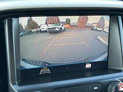 Used 2022 Chevrolet Colorado LT w/ LT Convenience Package image 21