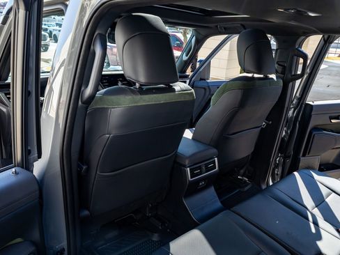 Used 2025 Lexus GX 550 550 Overtrail image 32