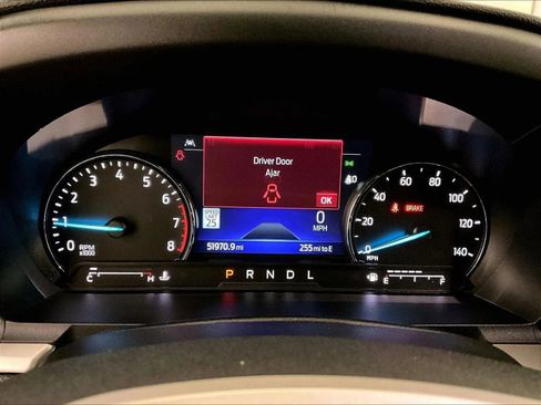 Certified 2022 Ford Explorer XLT w/ Equipment Group 202A AWD/4WD image 19