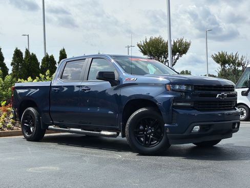 Used 2020 Chevrolet Silverado 1500 RST AWD/4WD image 2
